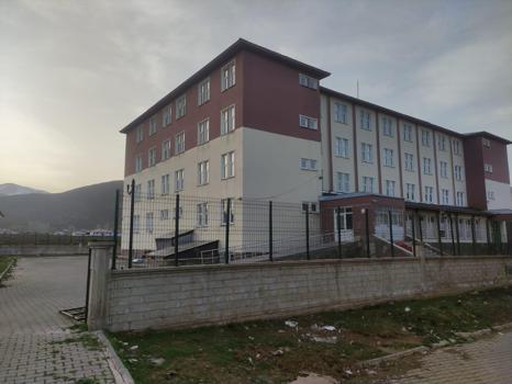 Karlıova’da 1 okul için yıkım, 1 öğrenci yurdunda güçlendirme kararı