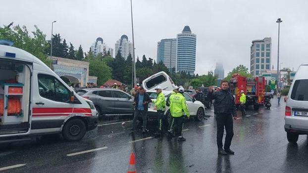 Beşiktaş'ta 7 aracın karıştığı zincirleme kaza: Yaralılar var
