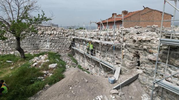 1100 yıllık Çorum Kalesi'nde restorasyon çalışmaları sürüyor
