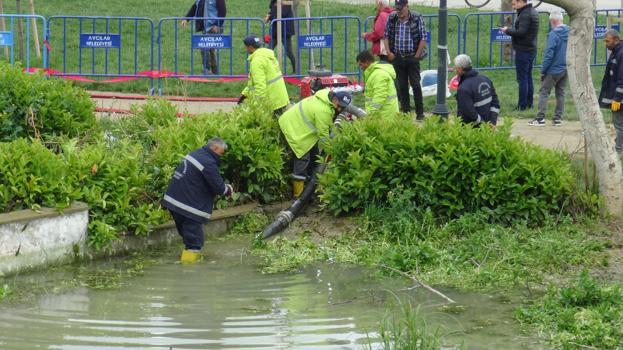 İstanbul - Edanur’un ölümünün ardından Avcılar’da su dolu alanda çalışma