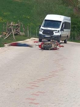 Tokat'ta minibüsle çarpışan motosikletli öldü
