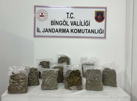 Bingöl’de 5 kilo esrara 2 gözaltı