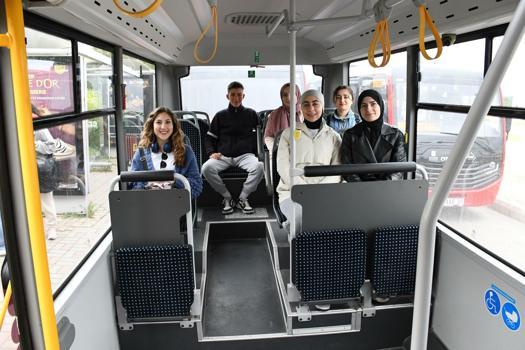 Balıkesir'de öğrenciler, sınav yolunda ücretsiz ulaşımı 106 bin 204 kez kullandı