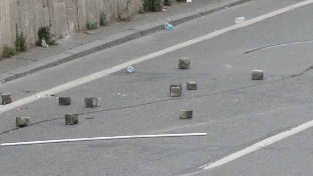 İstanbul- Saraçhane’de 1 Mayıs'tan geriye taş, flama ve çöpler kaldı