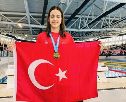 Edirneli milli yüzücü Beyza Işık'tan, Bulgaristan'da altın madalya