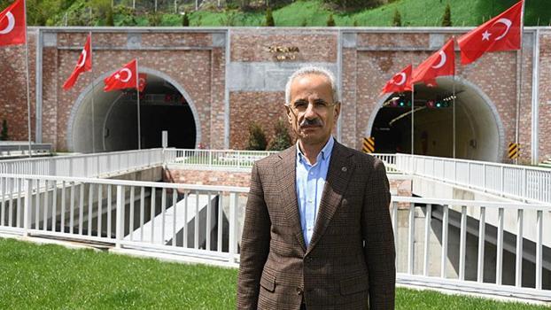 Bakan Uraloğlu: Yeni Zigana Tüneli'nden 1 yılda 1,7 milyon araç geçti