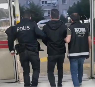 Gizli tanık 'Garson'un dijital verileri sonrası İzmir'de FETÖ operasyonu: 31 gözaltı (2)