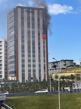 Gaziantep'te 8'inci kattaki dairede yangın
