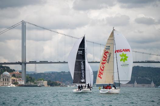 BAU Bosphorus Sailing Cup yelken yarışı başladı