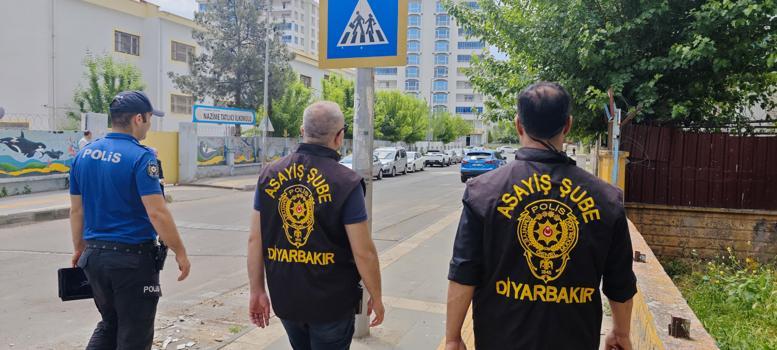 Diyarbakır'da 101 okulun çevresinde polis denetimi