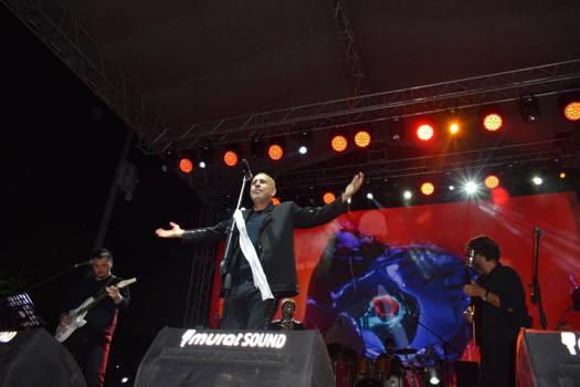 Batman Petrolspor'un şampiyonluk kutlamasında Haluk Levent sahne aldı