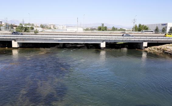 Antalya'nın su kaynaklarına kaçak sondaj darbesi; yer altı su seviyesi 2 metre geriledi