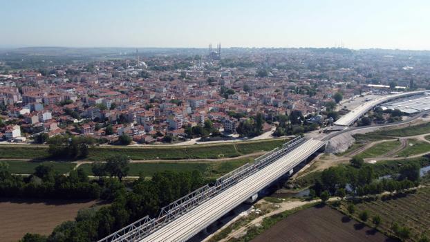 Halkalı-Kapıkule Hızlı Tren Hattı'nın Edirne'deki inşaatının haziranda bitmesi hedefleniyor