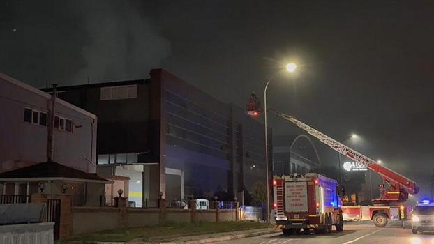 Bursa'da, iplik fabrikasındaki yangın söndürüldü