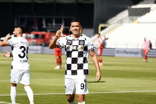 Manisa FK'da Sandro Lima rüzgarı esti