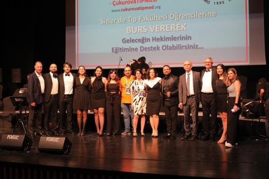ÇÜ Tıp Fakültesi mezunu doktorlardan gençlere destek konseri