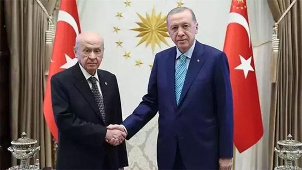 Erdoğan, Bahçeli'yi kabul etti