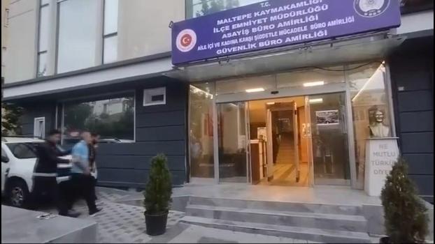 İstanbul - Maltepe'de veli okulu birbirine kattı; o anlar kamerada