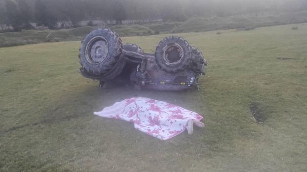 Bursa'da ehliyetsiz sürücünün kullandığı traktör devrildi: 1 ölü 2 ağır yaralı