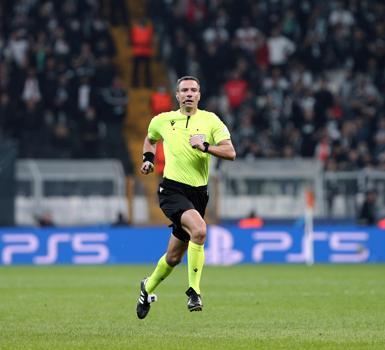 UEFA'nın kulüp organizasyonlarında final maçlarını yönetecek hakemler açıklandı