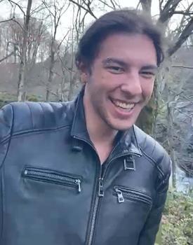 Bıçakla öldürülen üniversiteli motokurye Ata Emre'nin ailesi ve kız arkadaşıyla son görüntüleri ortaya çıktı