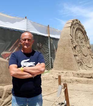 Türkiye'nin ilk astronotu Gezeravcı'nın kum heykeli yapılacak