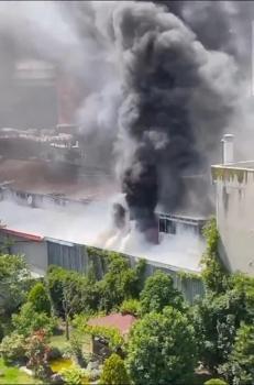 İstanbul - Sultangazi'de tekstil atölyesinde yangın-1