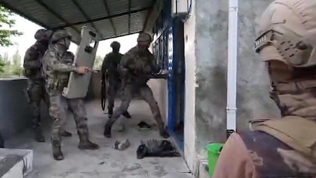 Ağrı'da 'torbacı' operasyonu: 14 tutuklama