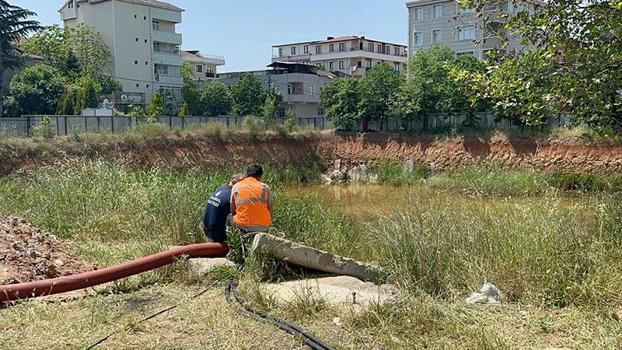 Sancaktepe'de inşaat temelindeki su tahliye edildi