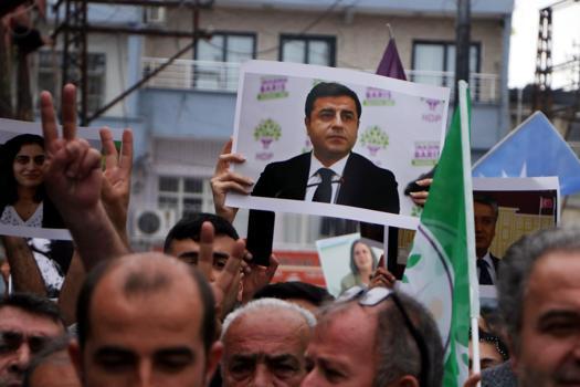 Adana'da DEM Parti'den 'Kobani Davası' kararına tepki