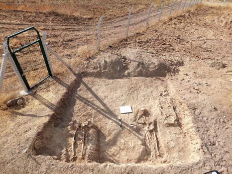 Ankara Savaşı kazılarında kılıç kesiği olan kemikler bulundu