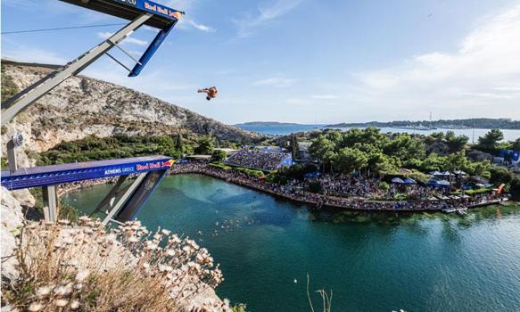 Red Bull Cliff Diving Dünya Serisi’nin 100’üncü etabı Boston’da gerçekleşecek