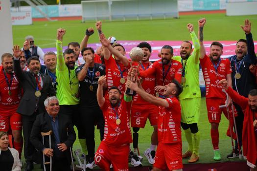 Ampute Milli Futbol Takımı, üst üste 3'üncü kez Avrupa şampiyonu (FOTOĞRAFLAR)