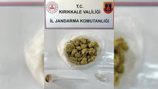 Kırıkkale'de yol kontrolünde uyuşturucuyla yakalandı