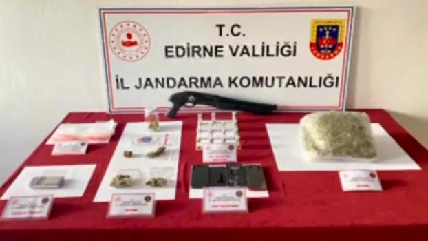 Edirne'de uyuşturucu satıcılarına operasyonda 5 tutuklama