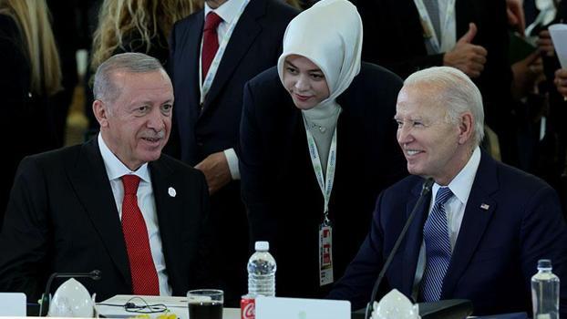 Cumhurbaşkanı Erdoğan, G7’de liderle sohbet etti