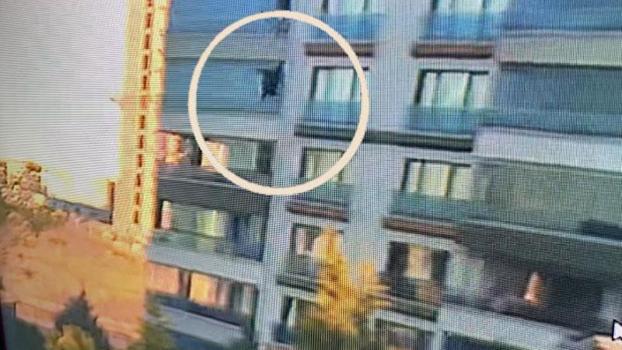 Cam silerken 7'nci kattan düşen kadın öldü
