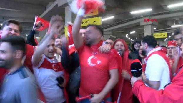 Türk taraftarların Gürcistan maçının ardından sevinç görüntüleri