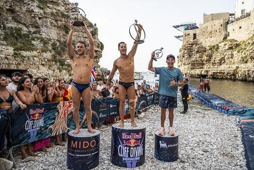 Red Bull Cliff Diving Dünya Serisi’nde İtalya etabının kazananları belli oldu
