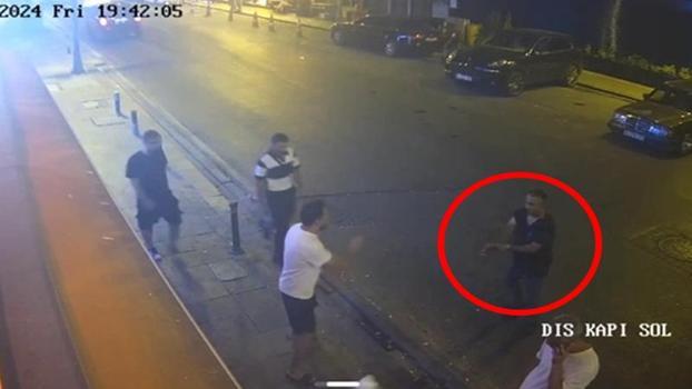 Kadıköy'de eğlence mekanından çıkarılan şüpheli çalışanlara ateş etti