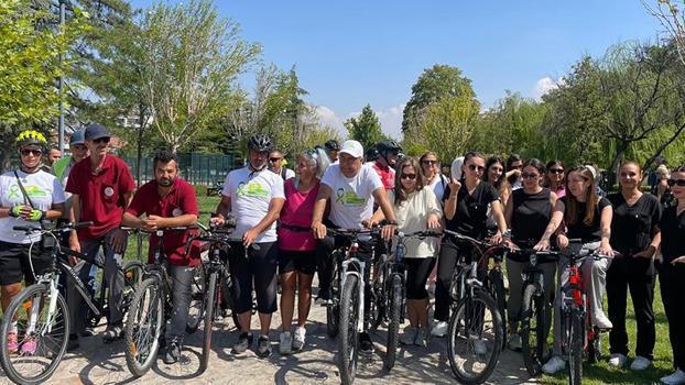 Ankara'da hekimler, lenfoma farkındalığı için pedal çevirdi