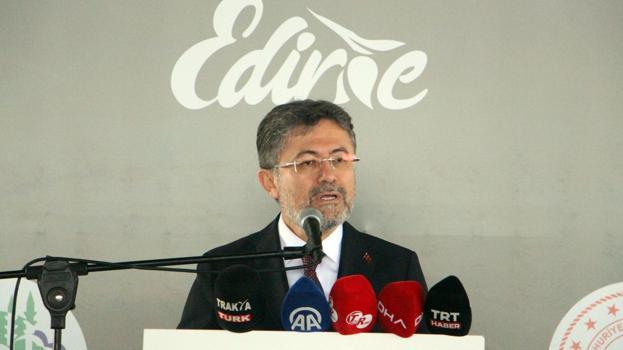 Bakan Yumaklı: Çeltikte 980 bin ton rekolte geleceğini düşünüyoruz