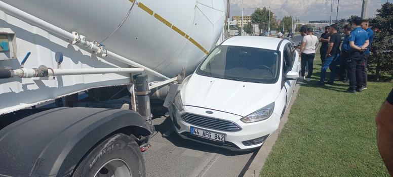 Malatya'da 3 aracın karıştığı zincirleme kazada 2 kardeş yaralandı