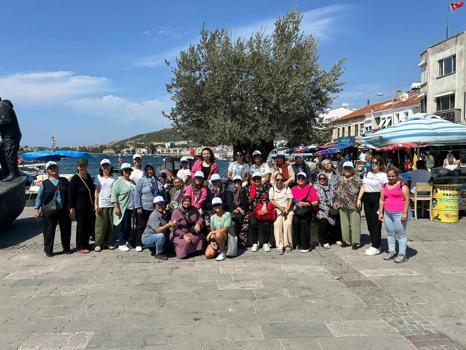 Büyükşehir'in gezileriyle İzmir'de güzel bir gün