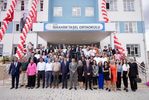 Bakan Tekin: Evrensel laiklik anlayışı ile bağdaşır, özgür bir Türkiye noktasındayız (2)