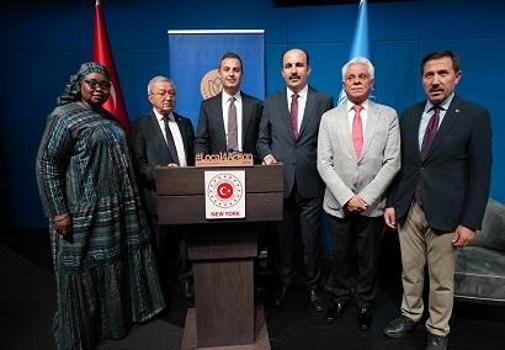 Balıkesir Büyükşehir Belediye Başkanı Ahmet Akın, New York’taki Türkevi’ni ziyaret etti