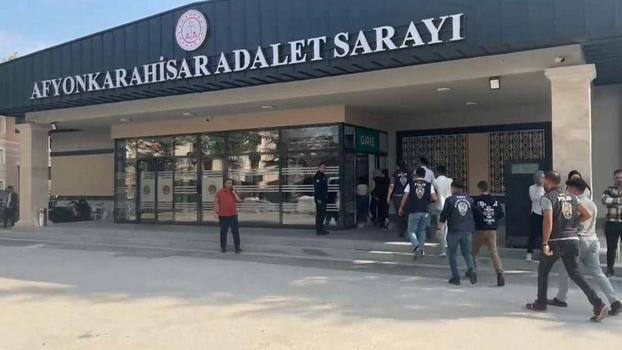 Afyonkarahisar merkezli 17,5 milyon liralık dolandırıcılık operasyonunda 8 tutuklama