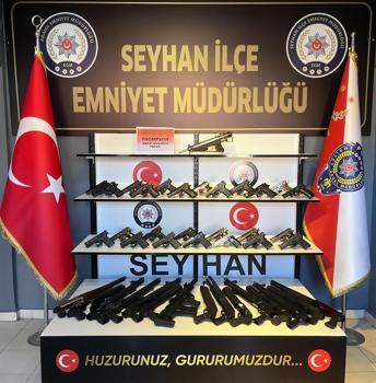 Seyhan’da 60 ruhsatsız silah ele geçirildi, 14 şüpheli tutuklandı