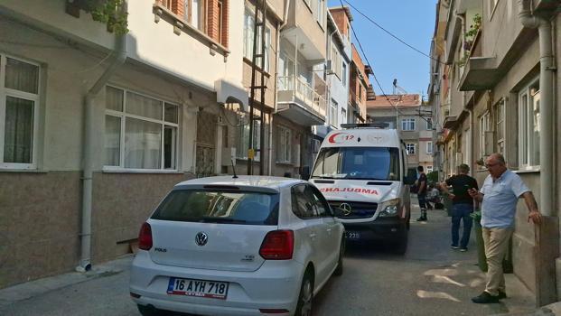 Bursa'da tekstil işçisi, apartmanın merdivenlerinde ölmüş olarak bulundu