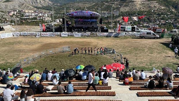 Ardanuç Kültür ve Sanat Festivali'nde boğa güreşleri heyecanı